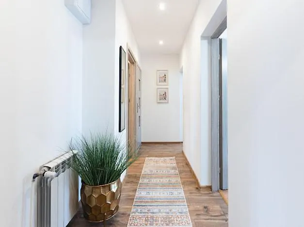 Mw Mieszka 2 아파트